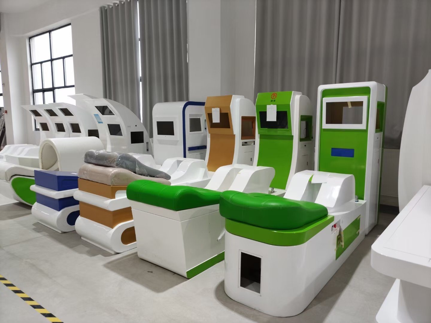 comparison of different colonic machine types