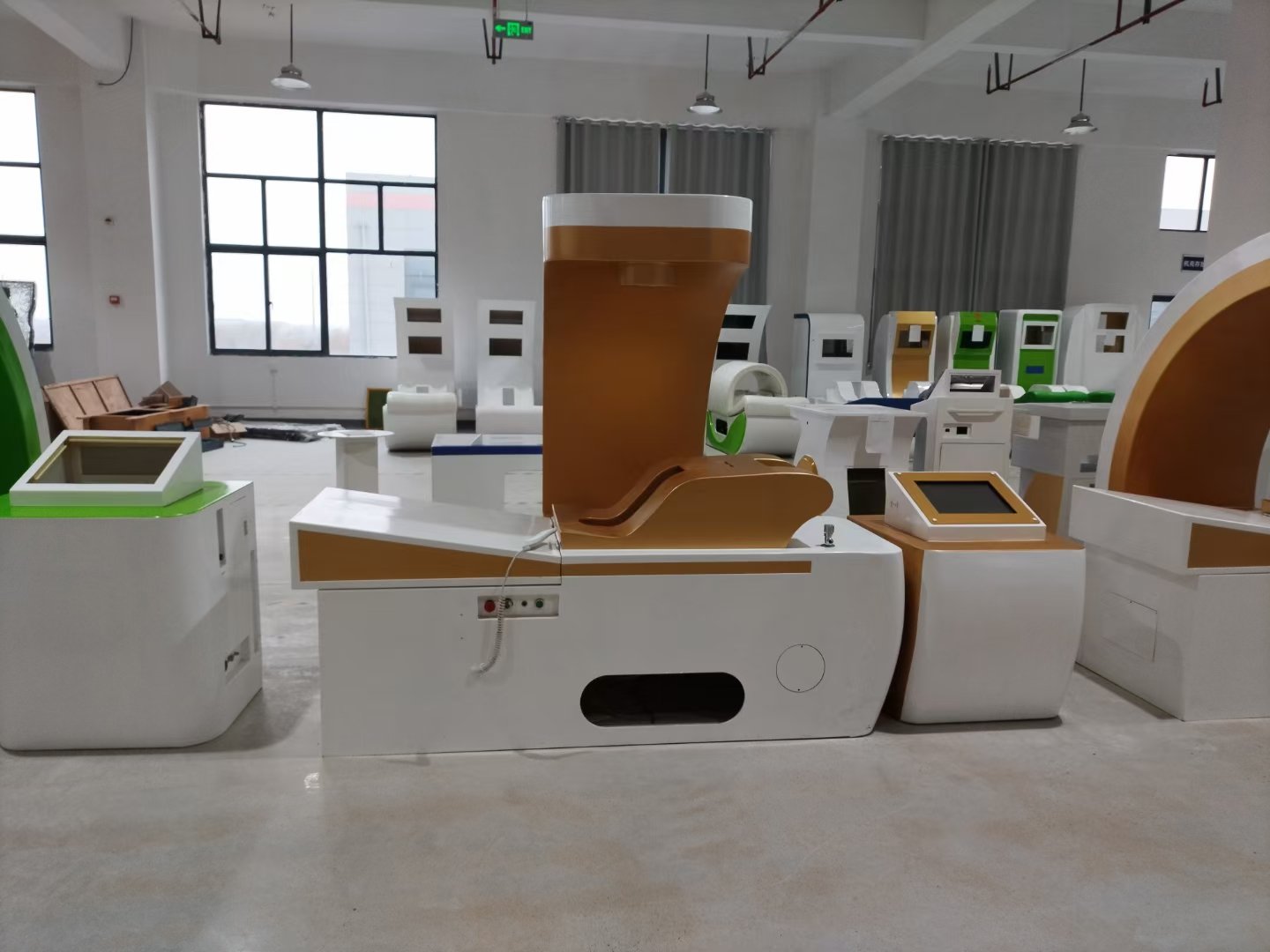 Customized MAIKONG colonic machine with client branding