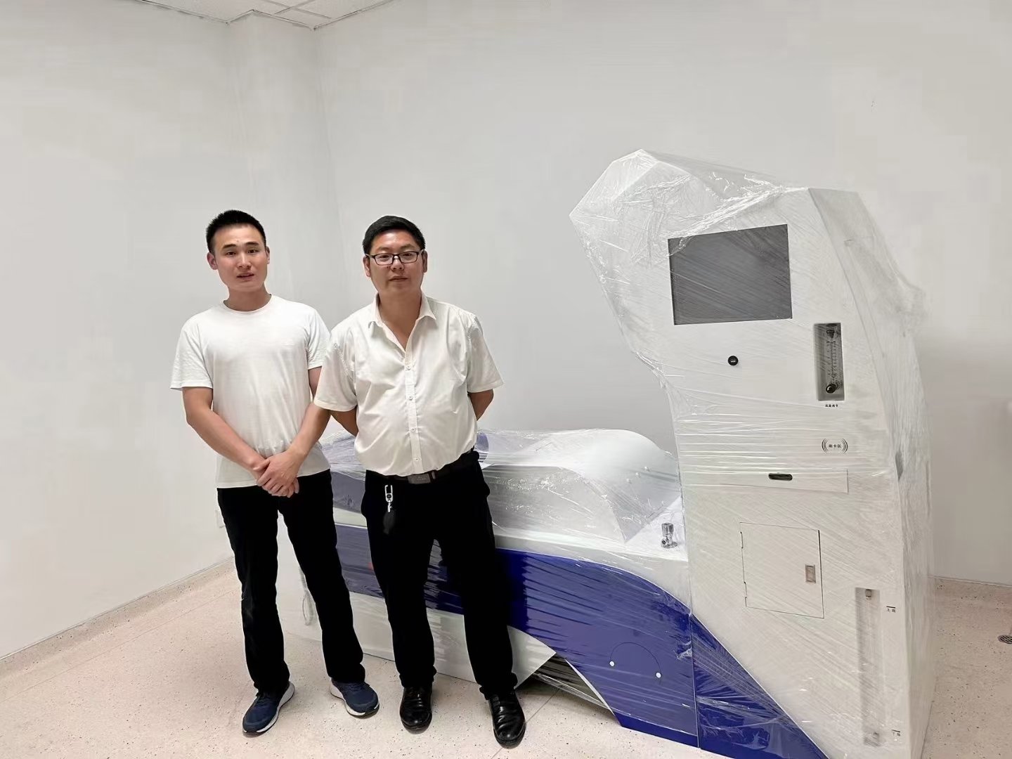 UK clinic using MAIKONG colon hydrotherapy equipment