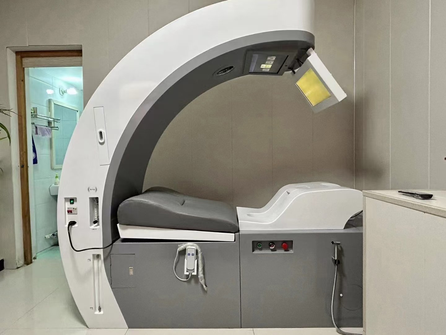 closed system colonic machine professional setup in modern clinic